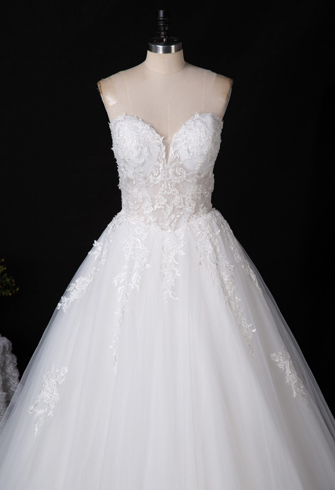 Belle 2279 Princess Ballgown Sweetheart Lace Wedding Dress in Ivory