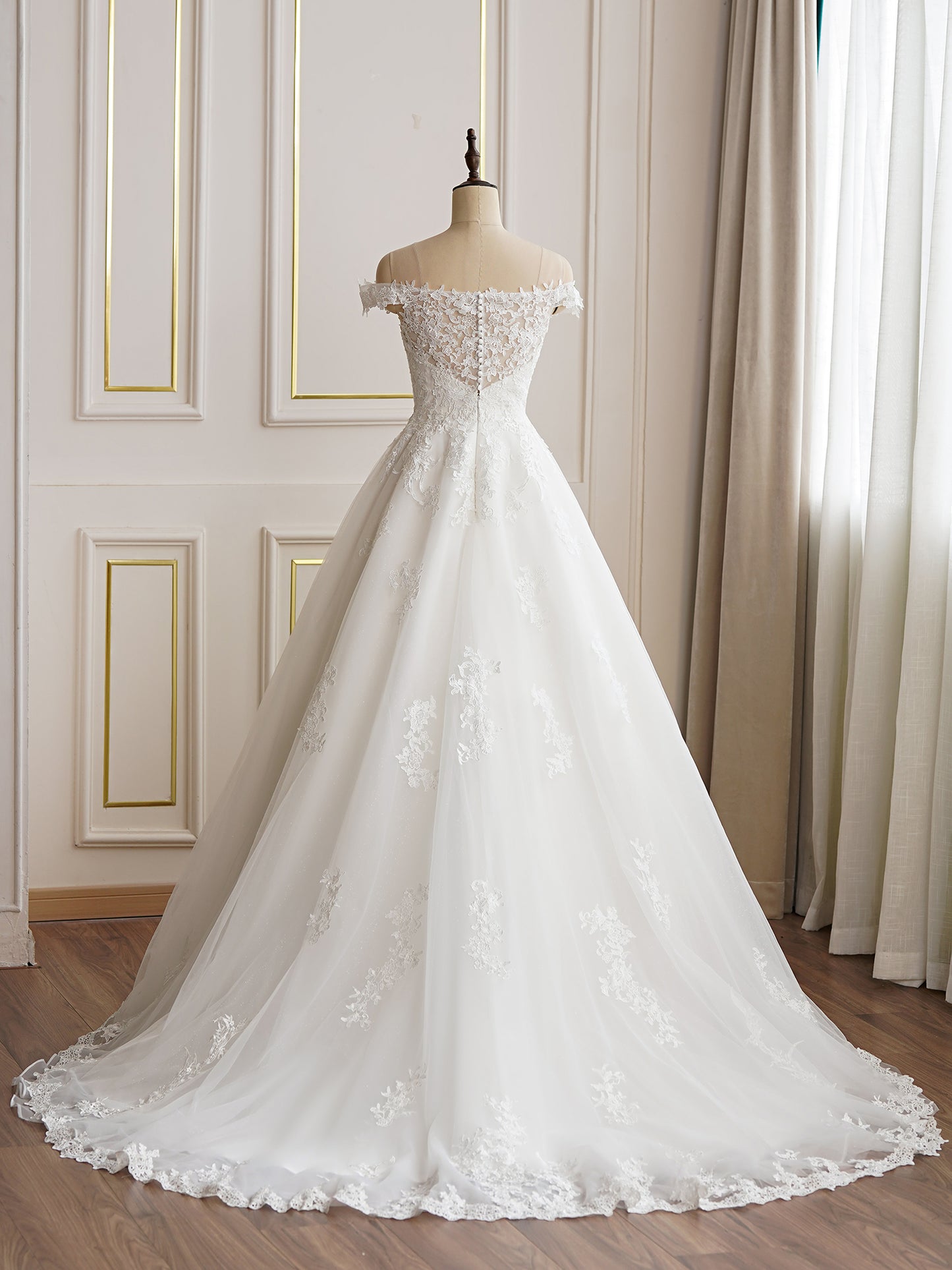 Aurora 2827 - Classic A-Line Princess Wedding Dress